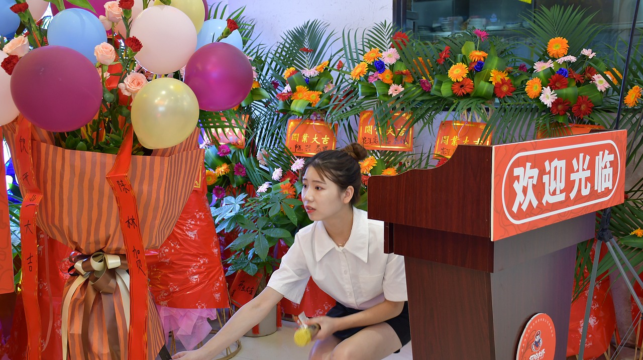 阿味大虾火锅连锁餐饮旗舰店实景拍摄 - 连锁加盟品牌