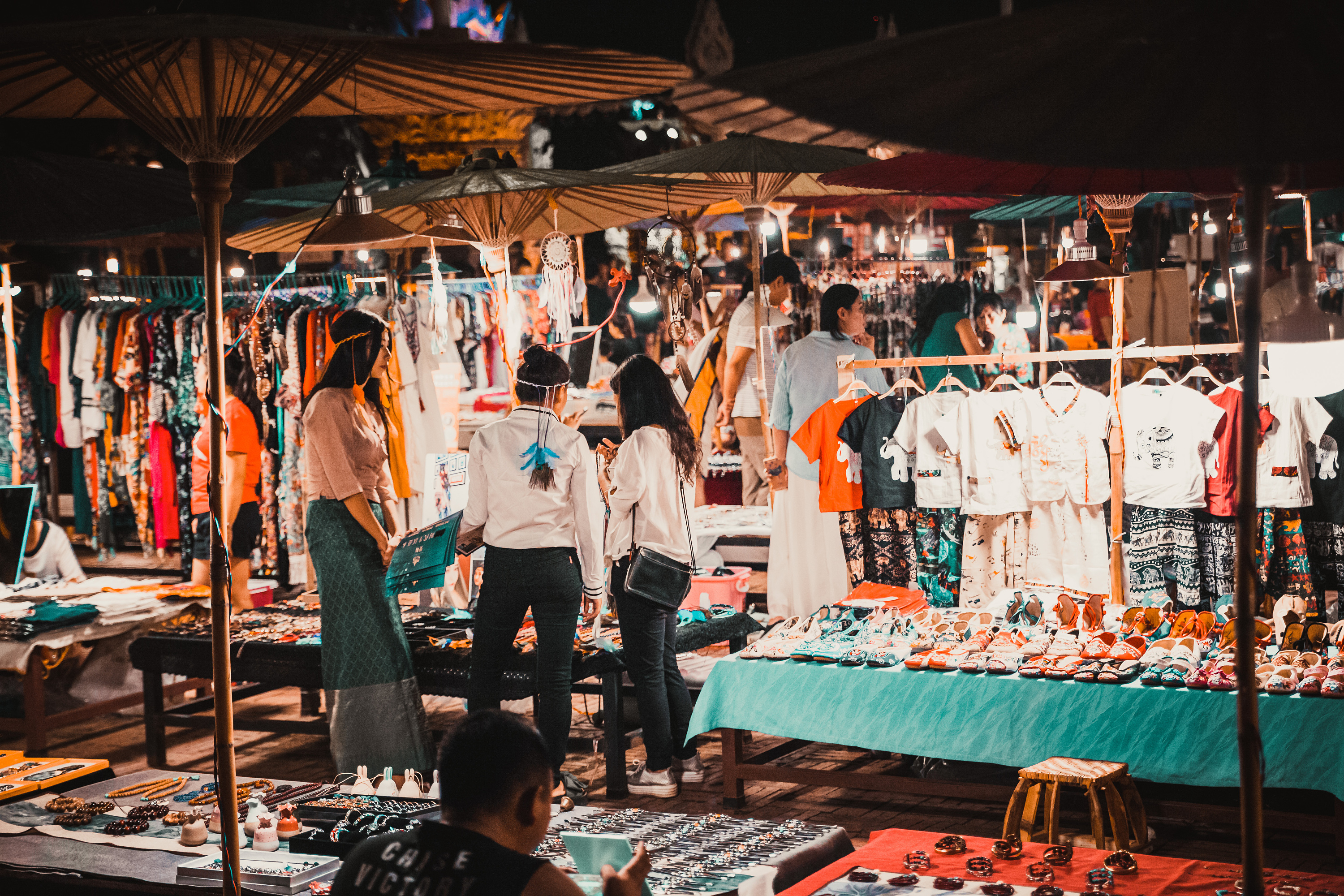 西双版纳的夜市街