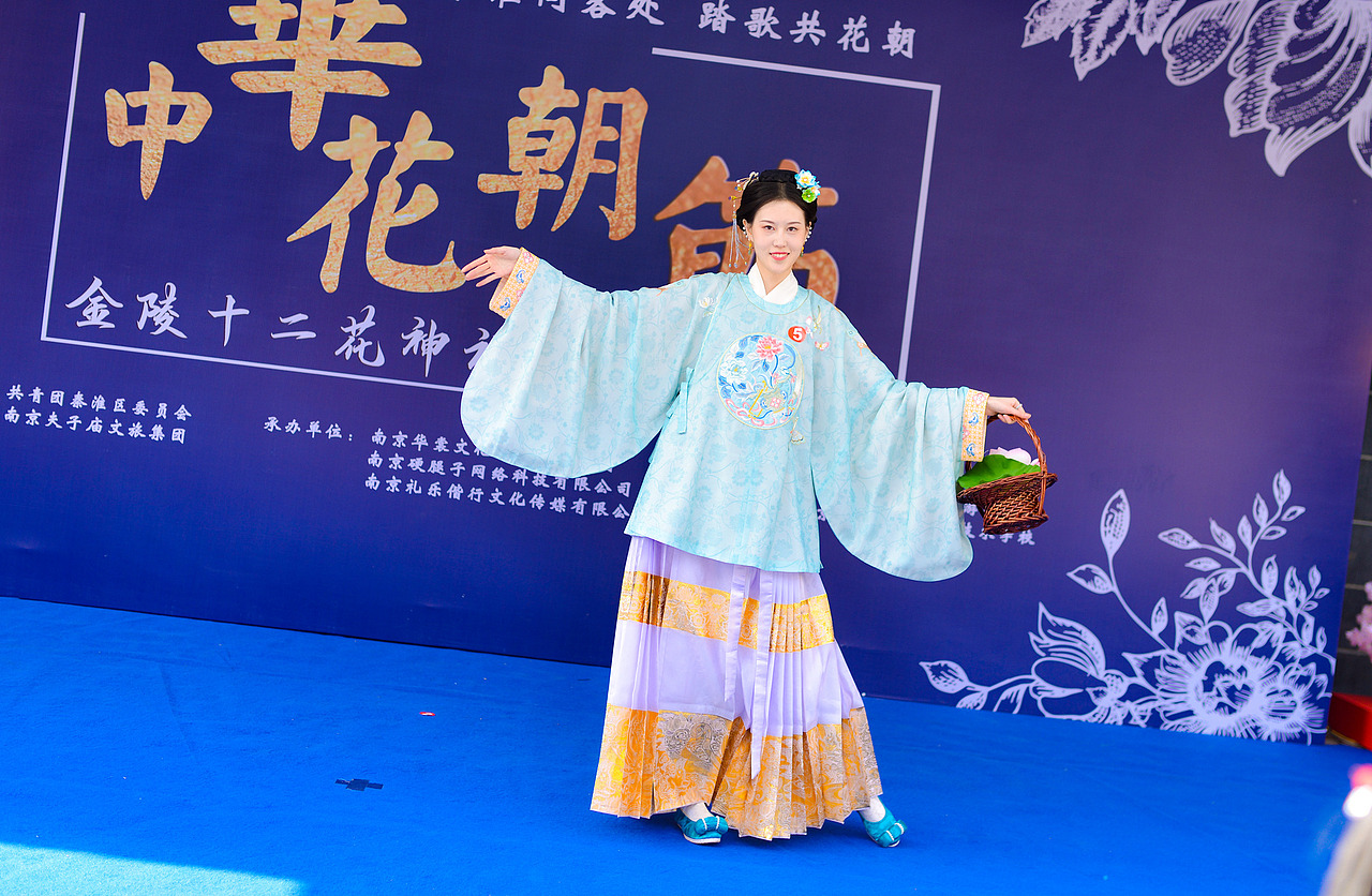 金陵花神节决赛记录（图ZMjQ4MzIxOTEy） - 人像摄影 - 站酷设计师秋月半弯原创素材 - 站酷ZCOOL