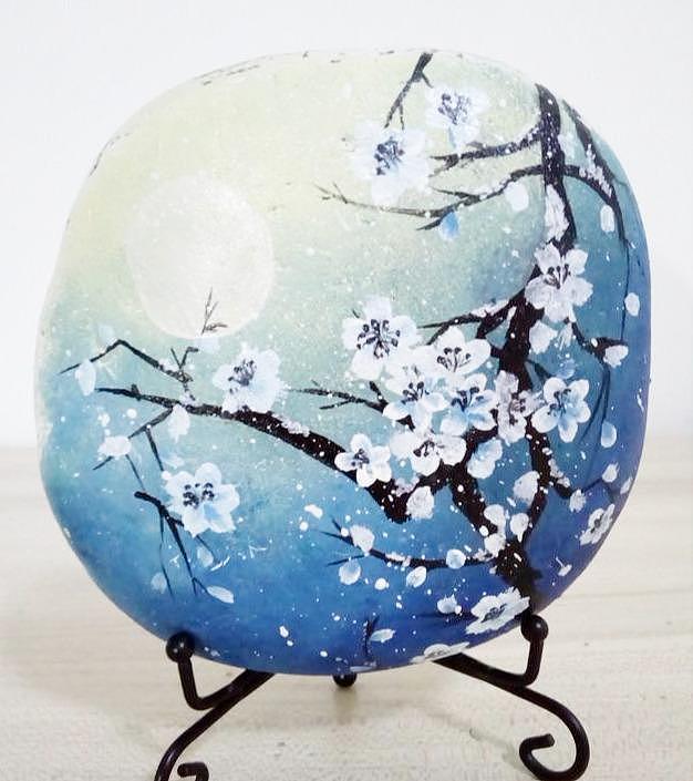 防水不掉色腊梅石头画摆件（图ZMTU0MjYwODE2） - 绘画 - 站酷设计师那美石头画原创素材 - 站酷ZCOOL