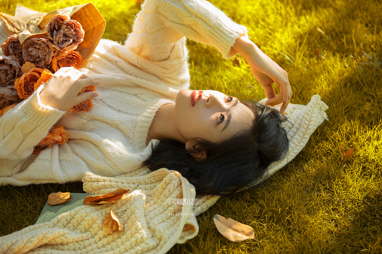 金黄色的秋天 秋叶 毛衣写真 深圳的的秋冬外景拍摄