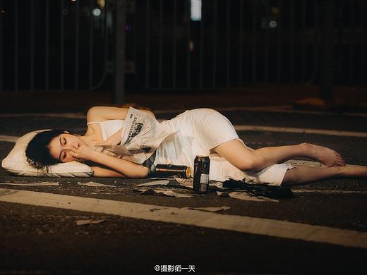 街邊憂傷的女孩（個(gè)人主頁-ZNDg4OTgwMDQ=） - 人像攝影 - 站酷設(shè)計(jì)師攝影師一天原創(chuàng)素材 - 站酷ZCOOL