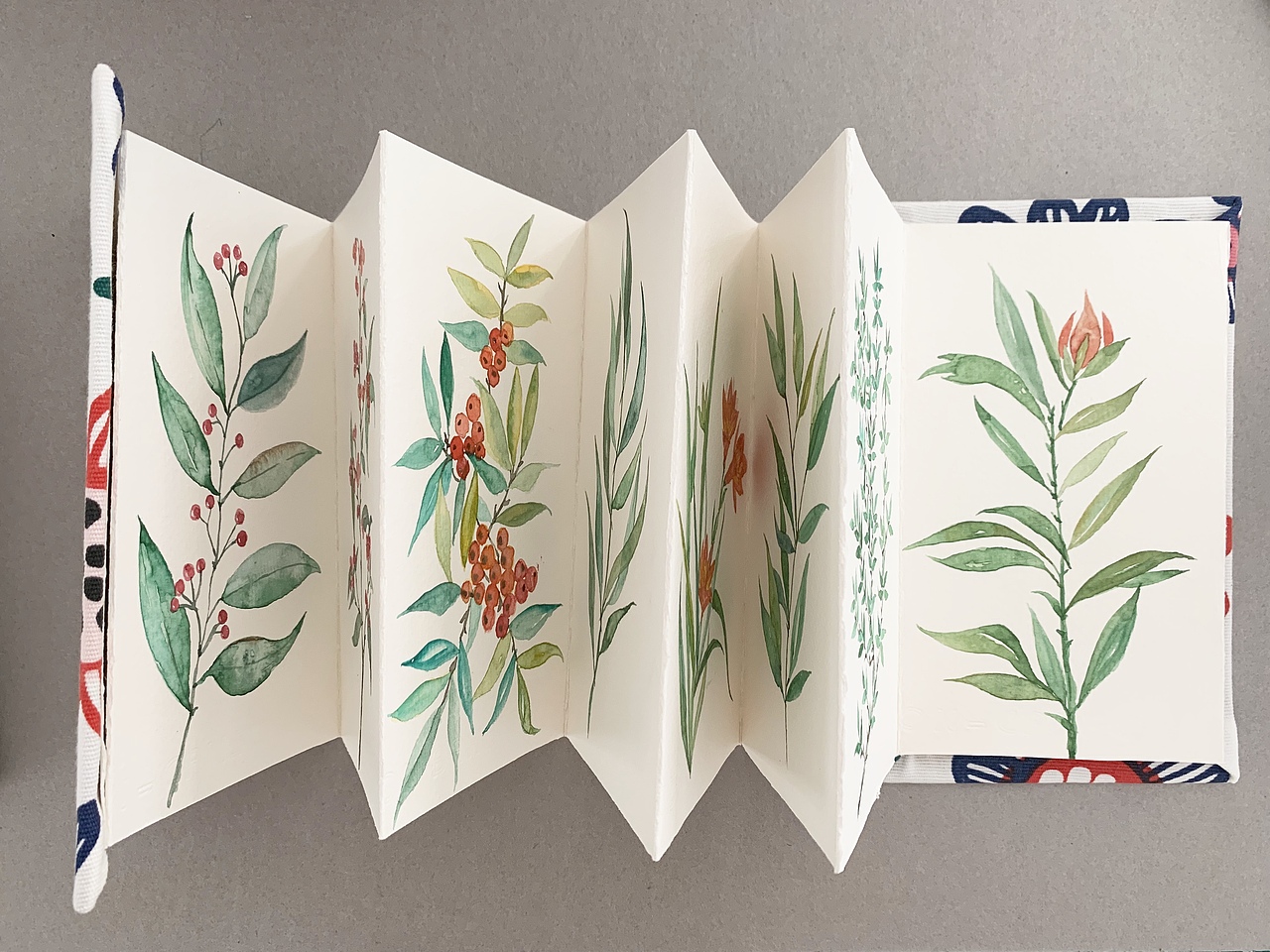 手工教程 | 如何制作一个属于自己的手工本