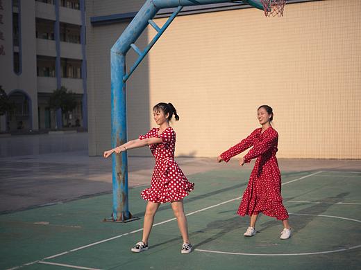 “姐妹装”