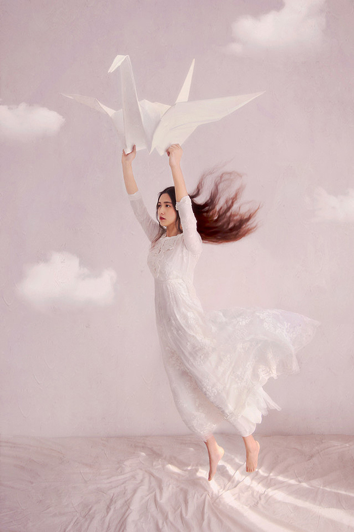 合成创意的悬浮人像场景 psd教程及原片提供