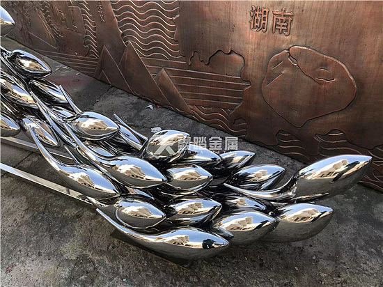 售楼处户外不锈钢白钢鱼群雕塑超级闪亮