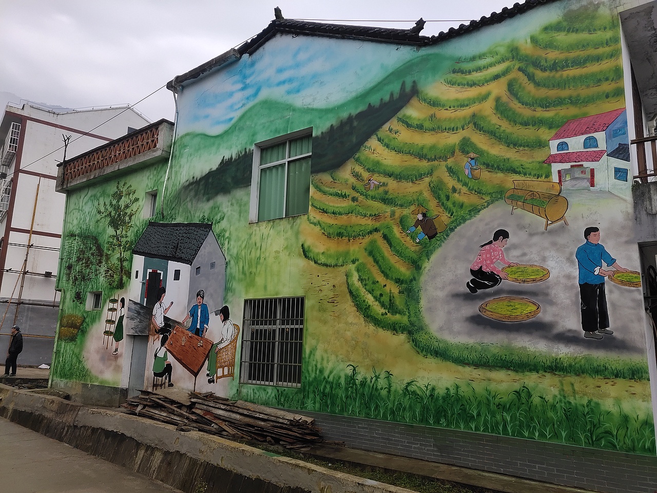 汉中西乡彩绘乡村振兴