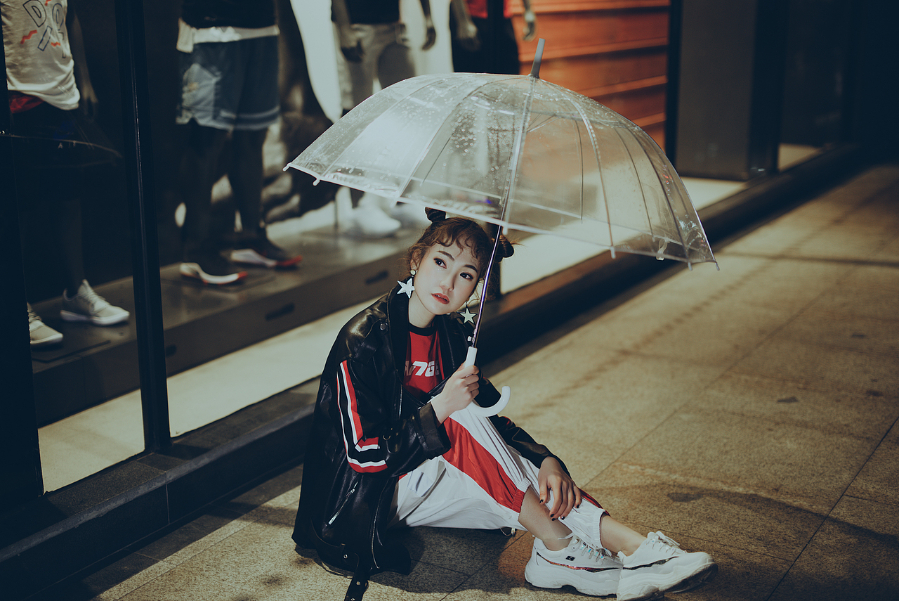 雨夜迷茫（图ZMTUxNDUzMjIw） - 人像摄影 - 站酷设计师木易119原创素材 - 站酷ZCOOL