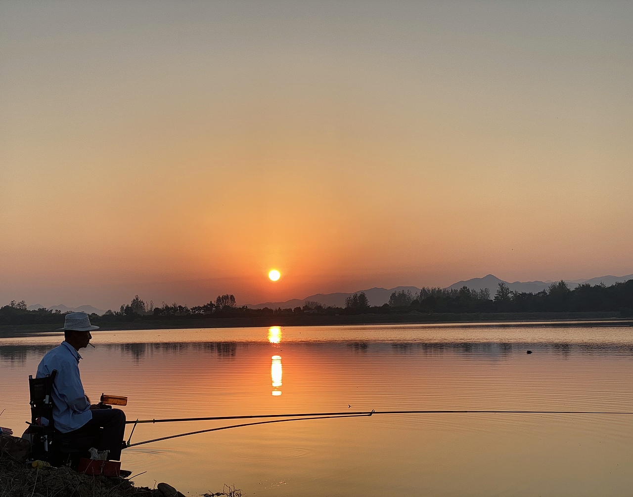日出而作 钓鱼老叟浣纱人
