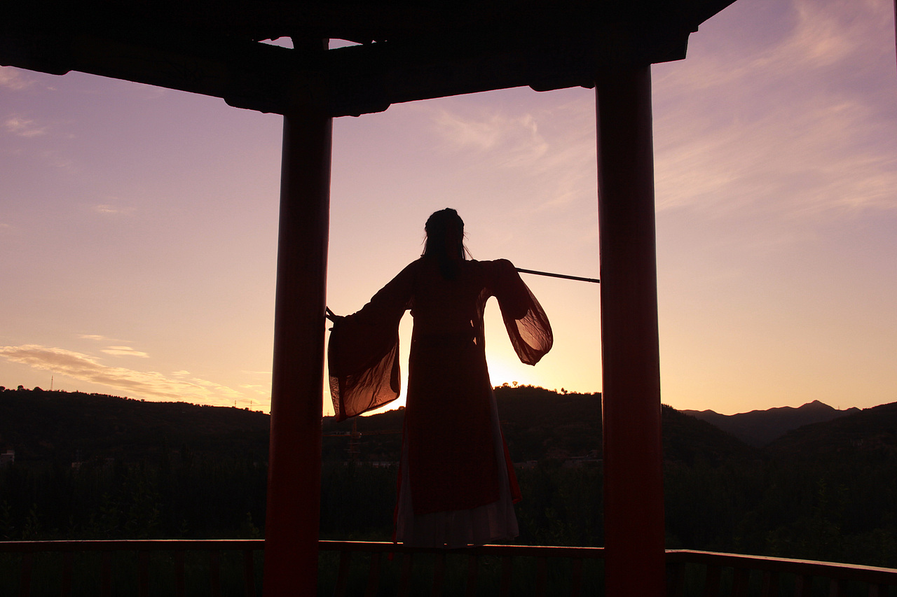 孤帆远影碧空尽