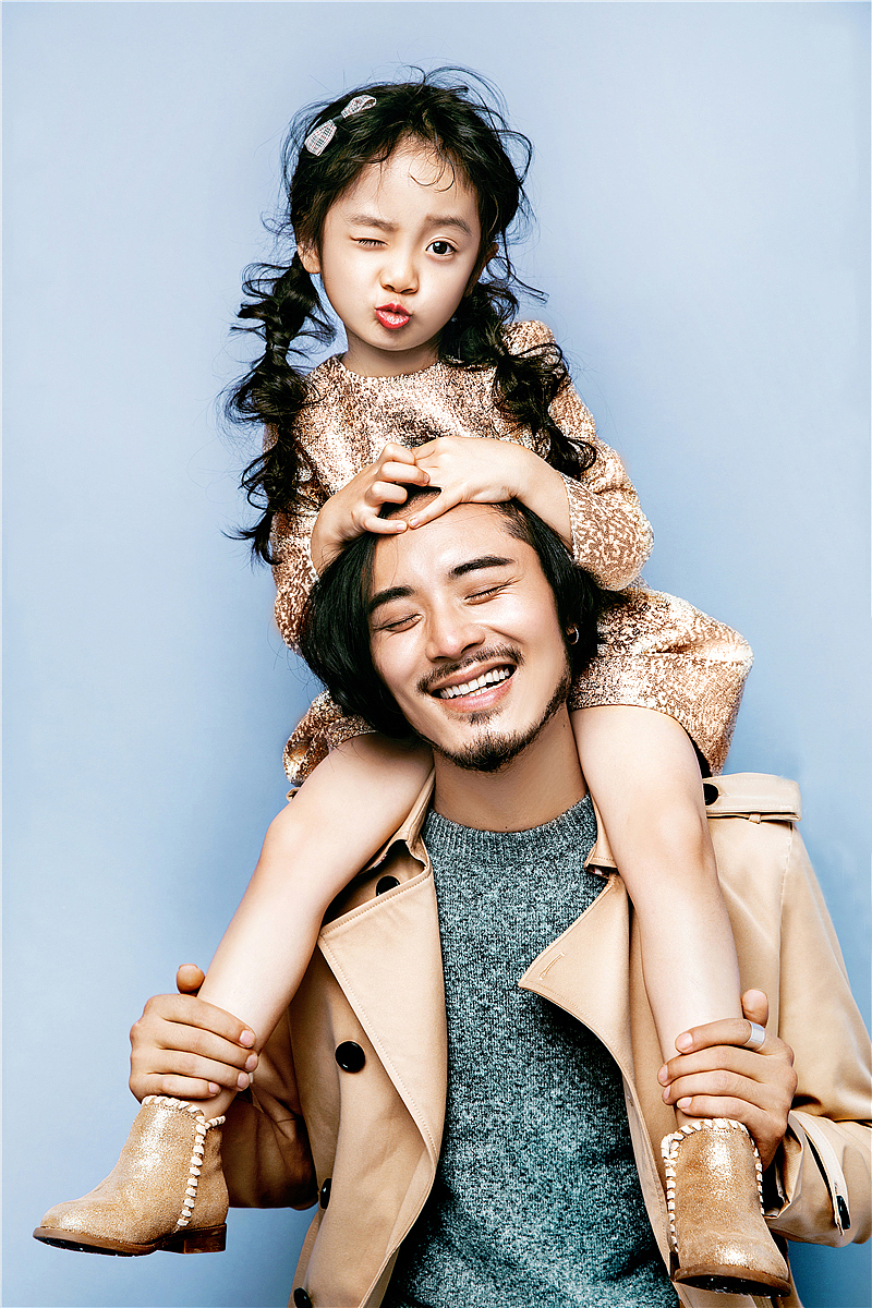 这才是父女亲子照的正确打开方式（图ZOTgxODg3MTY=） - 人像摄影 - 站酷设计师Hibaby儿童摄影原创素材 - 站酷ZCOOL