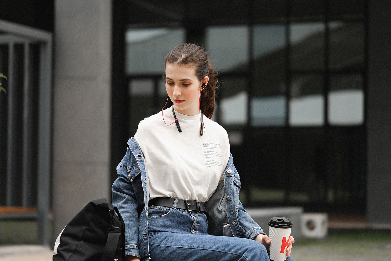 SANSUI i37蓝牙耳机拍摄（图ZMTU4OTExMjI0） - 产品摄影 - 站酷设计师星图视觉原创素材 - 站酷ZCOOL