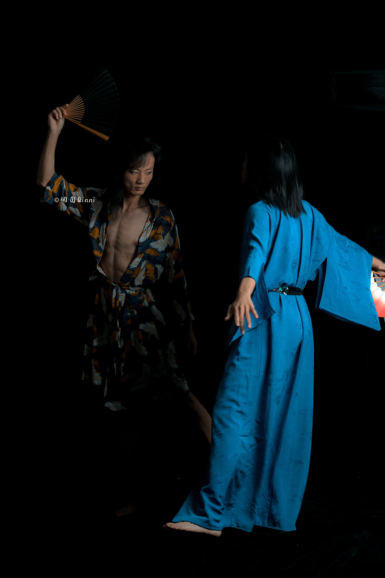 人像摄影——双人扇舞（图ZMTgzMDc4MTU2） - 人像摄影 - 站酷设计师烟囱qinni原创素材 - 站酷ZCOOL