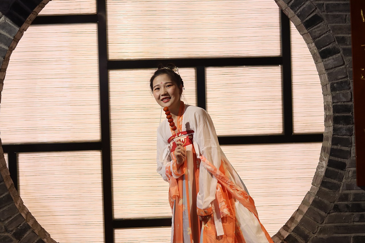 人要先感到幸福 才能看到玫瑰