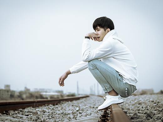 你不是真正的快乐  人像摄影