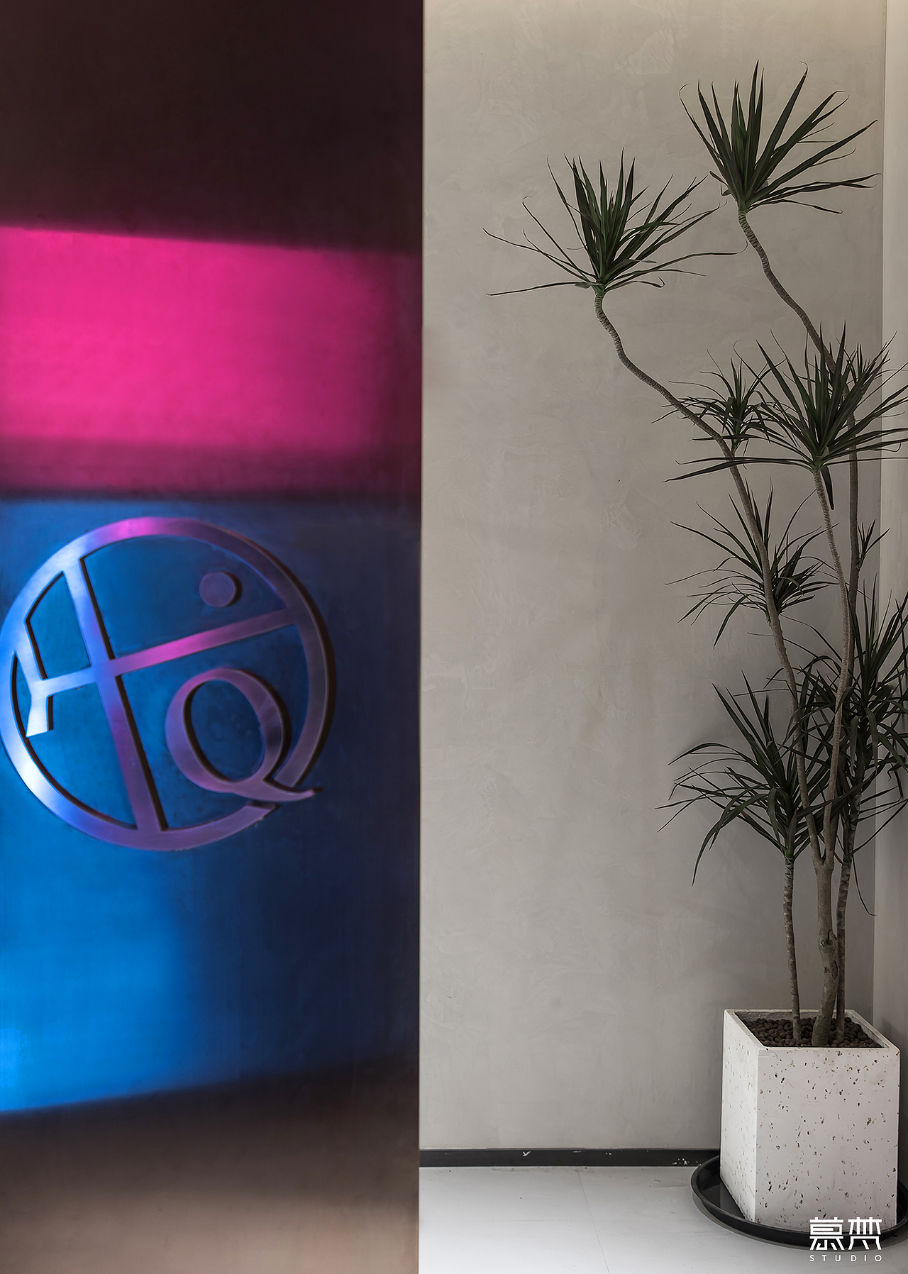 慕梵设计 X HAIRQUARTER丨金属艺术空间 纵享蜕变之旅