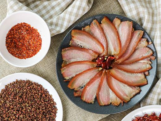 腊肉拍摄（个人主页-ZMzg0NjE3MTY=） - 产品摄影 - 站酷设计师李萧萧o_o原创素材 - 站酷ZCOOL