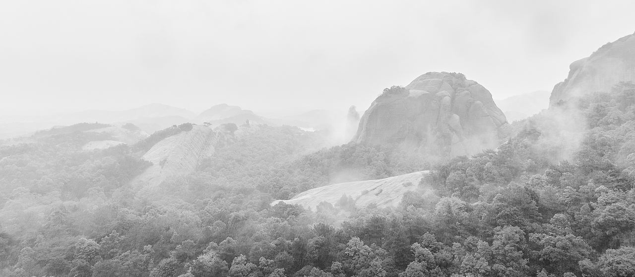 龟峰雨天游 黑白（图ZNDY0NDEzNTI=） - 风光摄影 - 站酷设计师LIGNIN原创素材 - 站酷ZCOOL