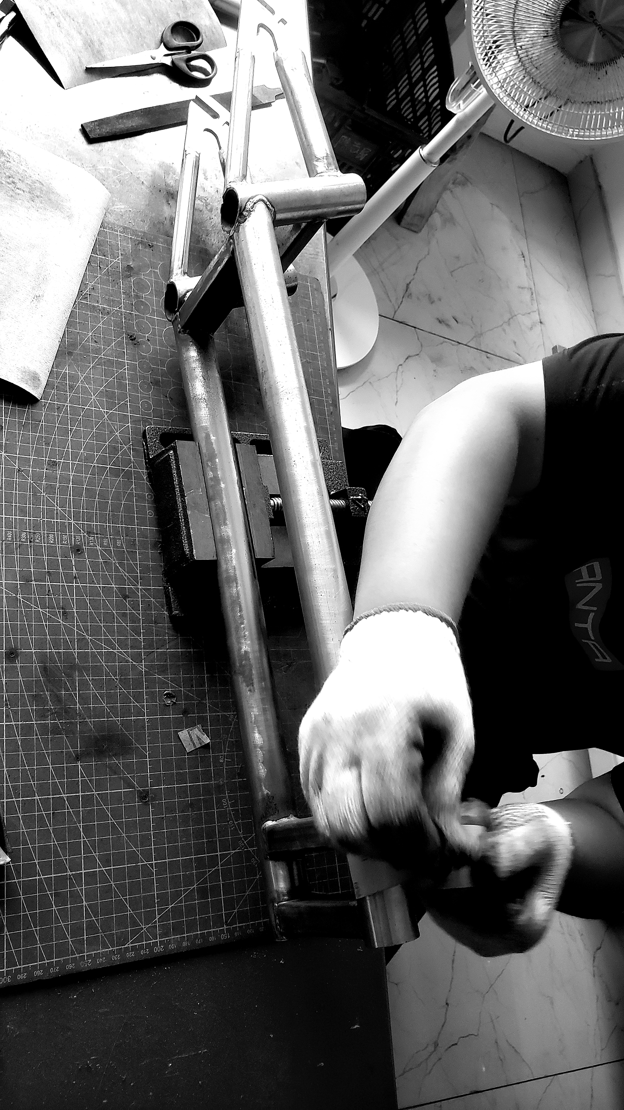 12寸通勤电动滑板车