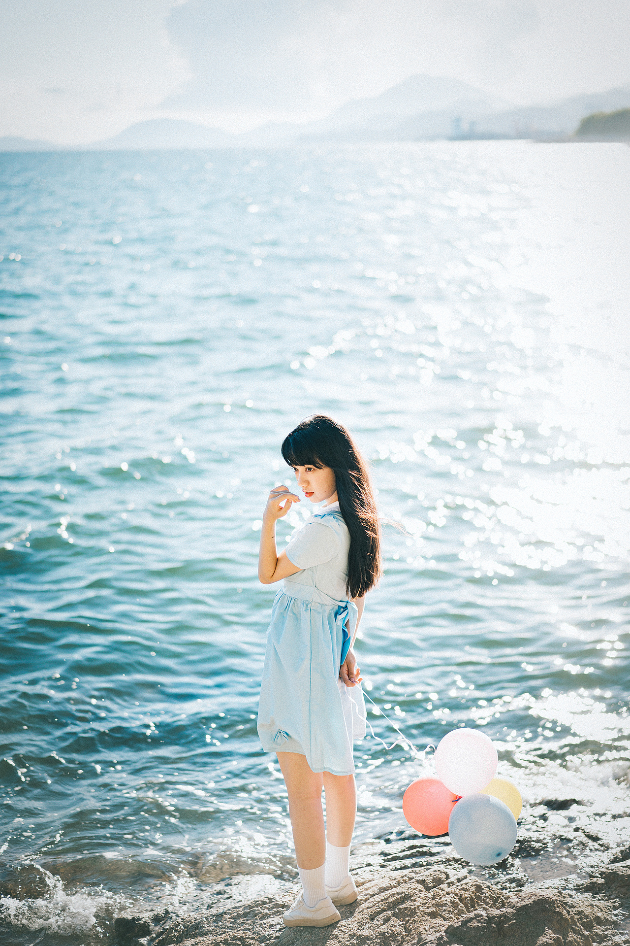 氣球（圖ZMjc0MTY5MTAw） - 人像攝影 - 站酷設(shè)計(jì)師拍照的嘎嘎鴨原創(chuàng)素材 - 站酷ZCOOL