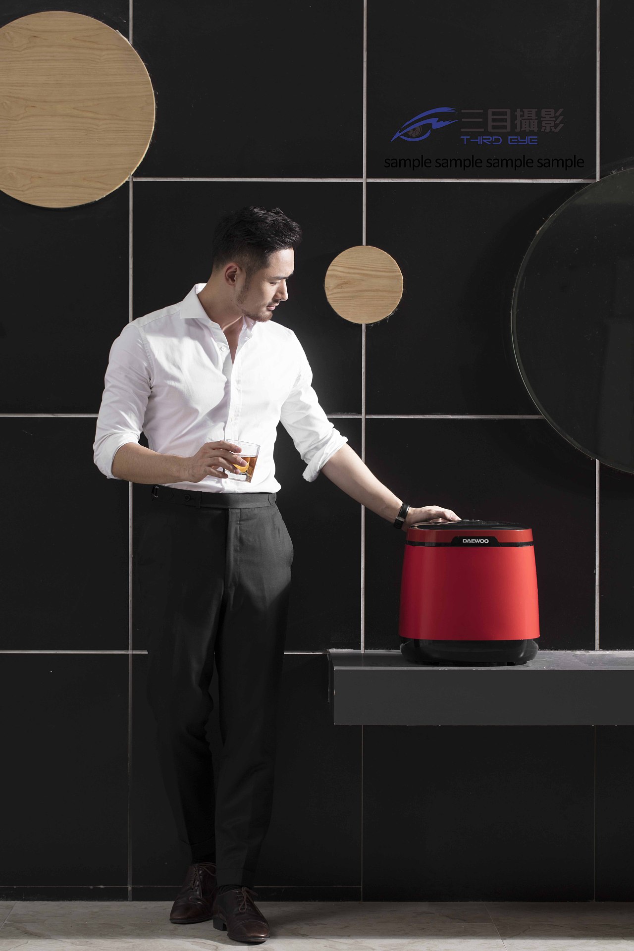 韩国大宇家用制冰机【三目摄影作品】（图ZMTAwNTY3NTIw） - 产品摄影 - 站酷设计师三目摄影原创素材 - 站酷ZCOOL