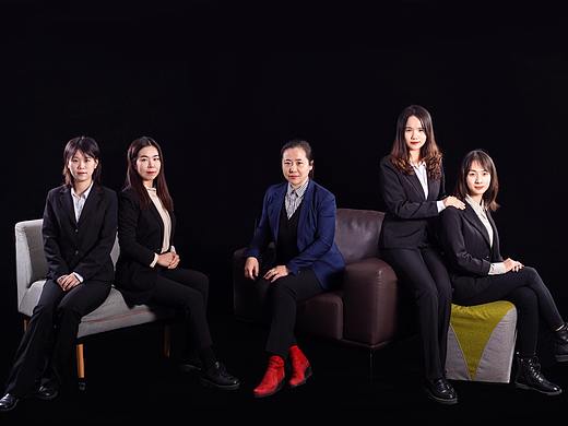 正弘城 团队形象照