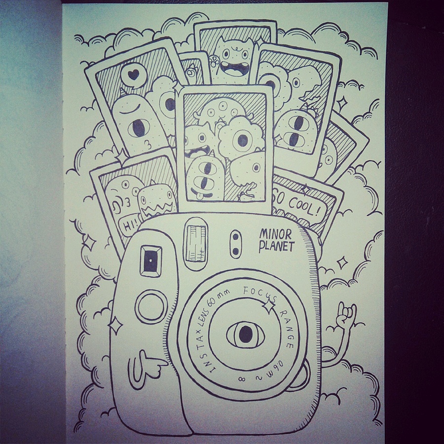 小jing出国前 一群人用拍立得疯狂自拍