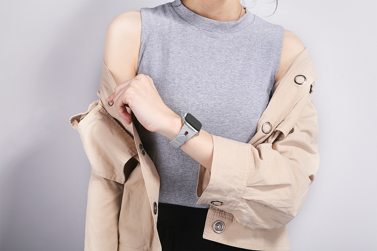 实拍苹果手表表带场景佩戴图