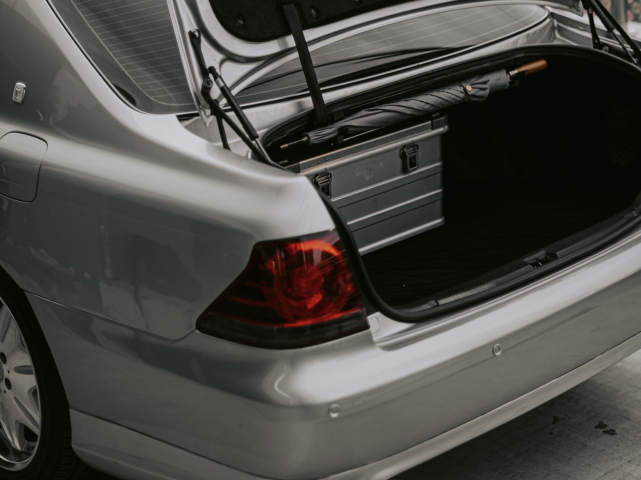 《褪去-12代丰田皇冠》_想·享摄影（图ZMjU3NDg1MzAw） - 其他摄影 - 站酷设计师Image想原创素材 - 站酷ZCOOL