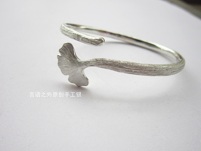 重新做的一款银杏叶手镯（图ZMTQyMTc2NTY=） - 首饰设计 - 站酷设计师momodaodao原创素材 - 站酷ZCOOL