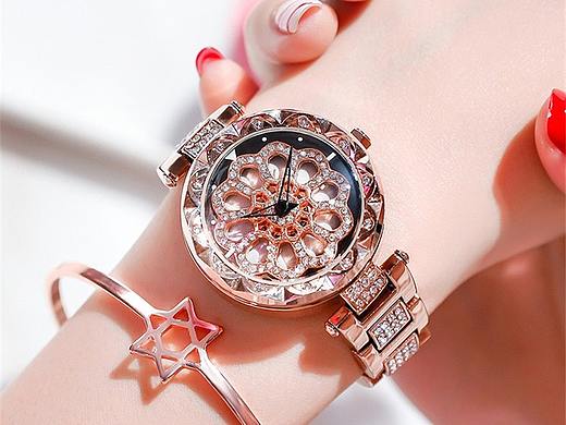 石英双日历情侣手表对网红对表-时来运转（个人主页-ZNDAwMjQ5NDQ=） - MV - 站酷设计师小蜗阿原创素材 - 站酷ZCOOL