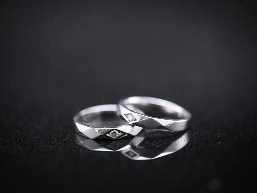 婚戒（個(gè)人主頁-ZNDA1MDkxMzY=） - 產(chǎn)品攝影 - 站酷設(shè)計(jì)師微光攝影工作室原創(chuàng)素材 - 站酷ZCOOL