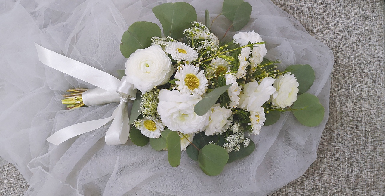 新娘手捧（图ZMTg5Mjc5NjYw） - 绘画 - 站酷设计师木土鹃原创素材 - 站酷ZCOOL