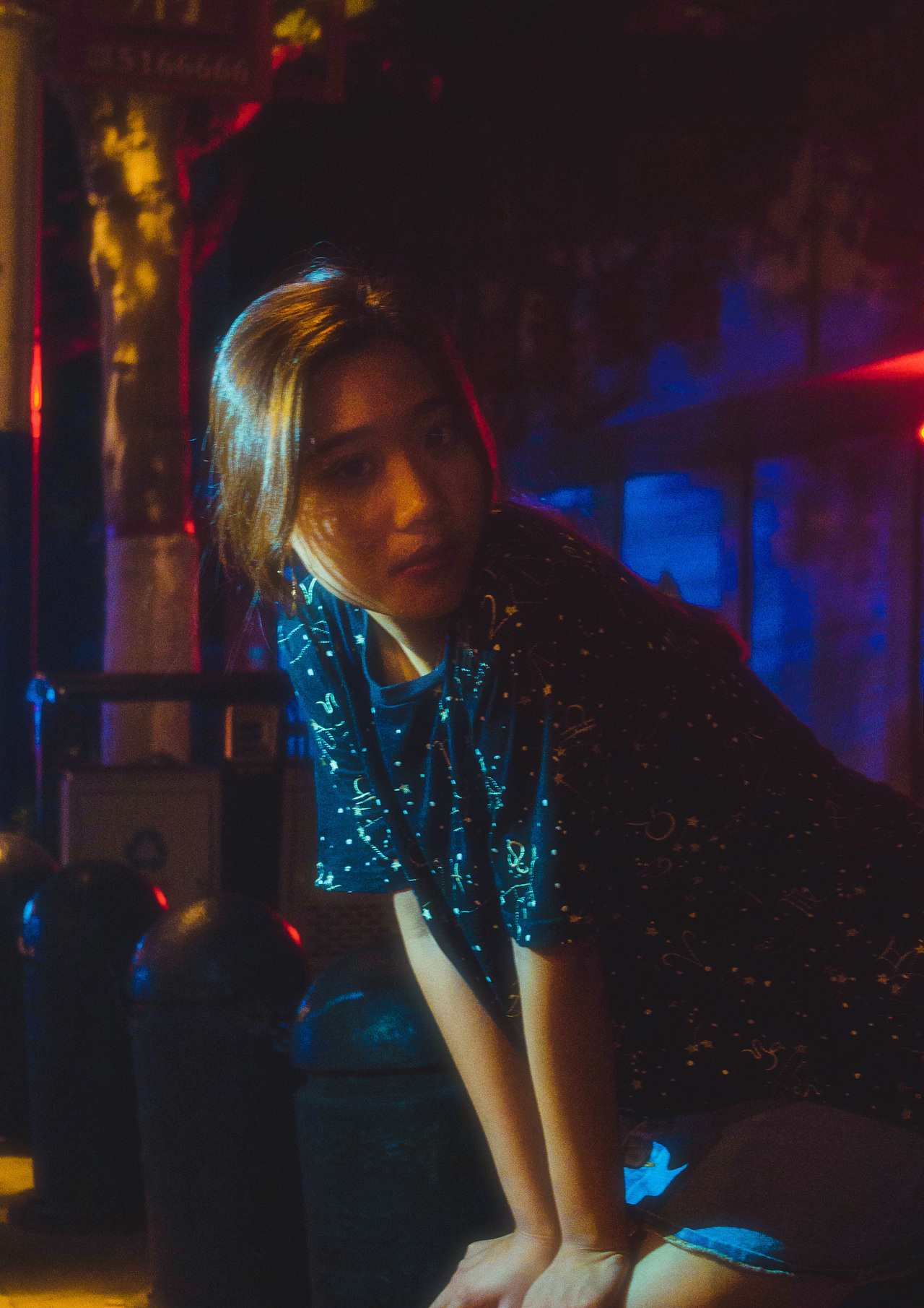 夜景人像（图ZMTI0MzA0ODQw） - 人像摄影 - 站酷设计师被剥开的香蕉皮原创素材 - 站酷ZCOOL