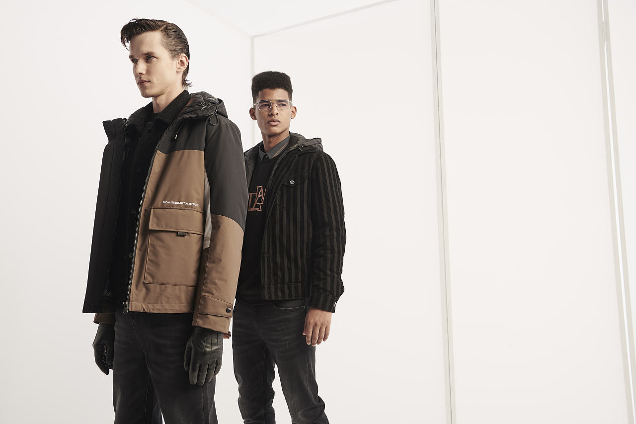 2021年冬季利郎羽绒服系列黑色，灰色，白色外套羽绒服（图ZMjc1MTU3OTc2） - 海报 - 站酷设计师狸猫换娘子原创素材 - 站酷ZCOOL