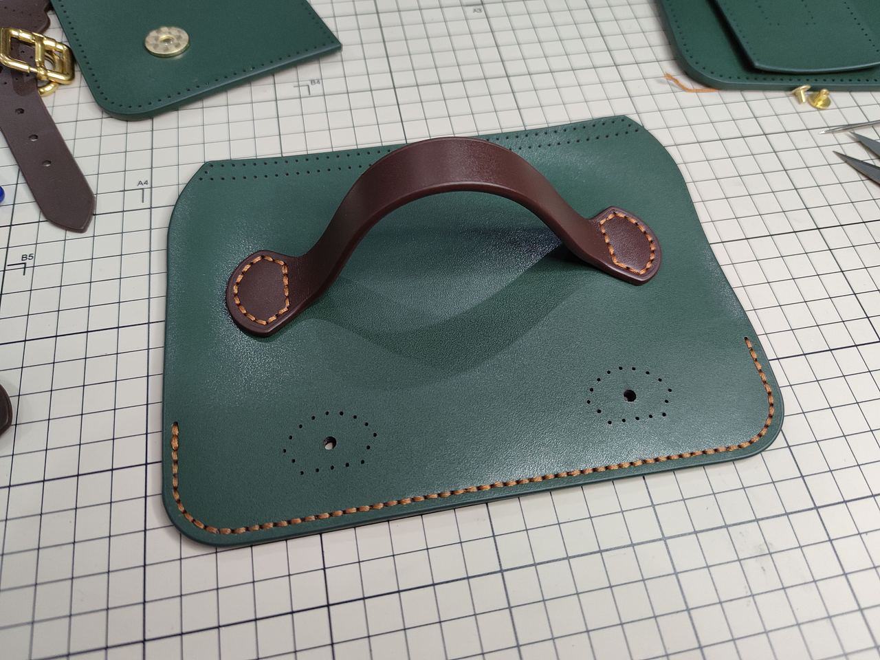 缝上那么一小缝