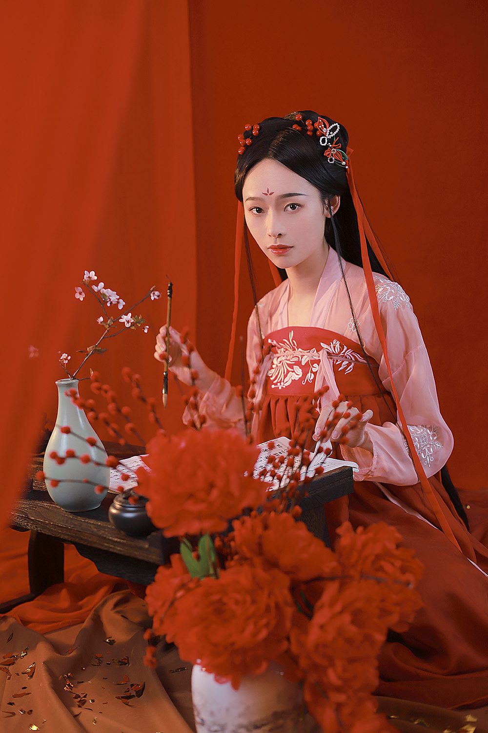 客片| 红色唐风汉服写真