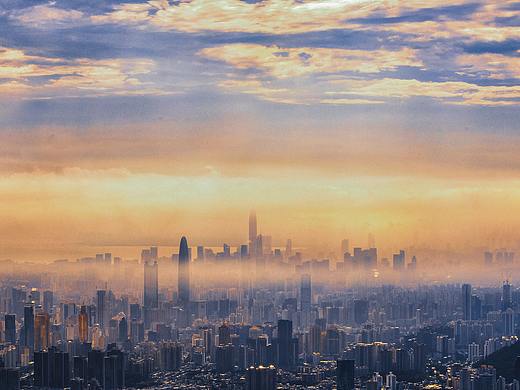 深圳梧桐山全景图