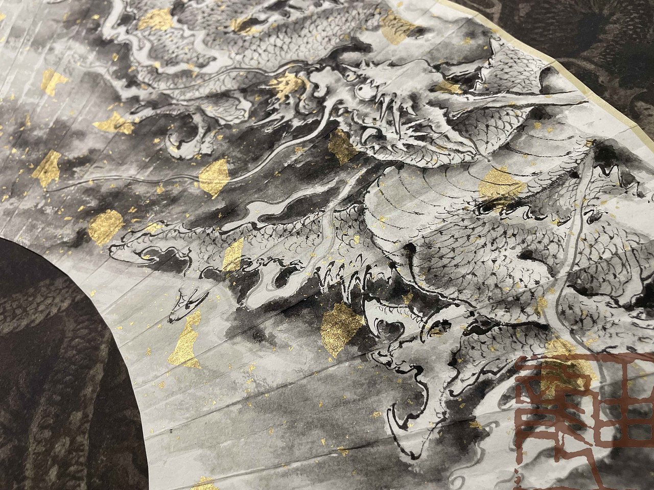 由龍#中华民族龙纹研究——扇面定制（图ZMjcxNzI4MDk2） - 绘画 - 站酷设计师上海由龍工作室原创素材 - 站酷ZCOOL