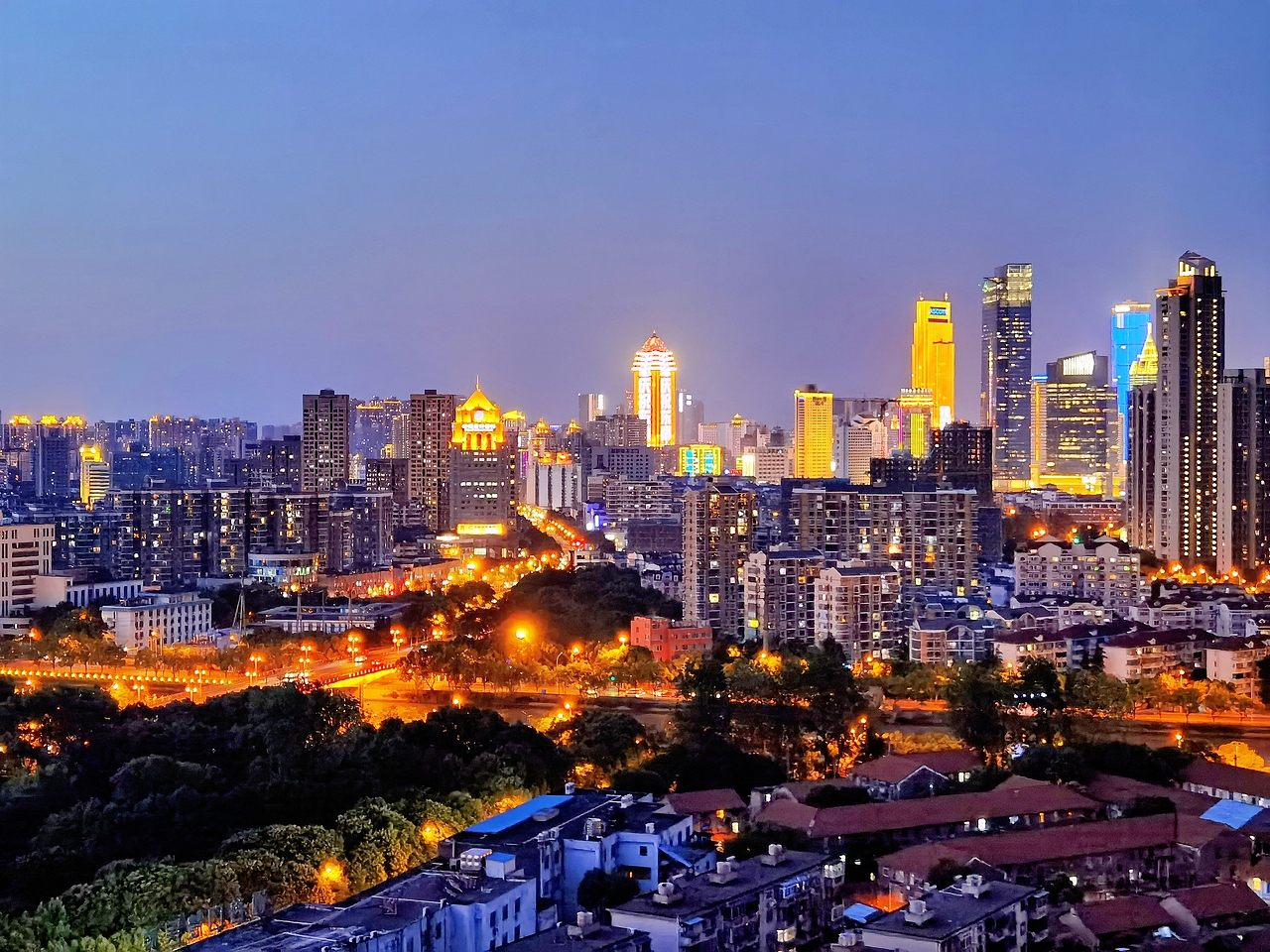 夜与城市的呼吸（图ZMzA5MjQ1MjM2） - 风光摄影 - 站酷设计师惊笛原创素材 - 站酷ZCOOL