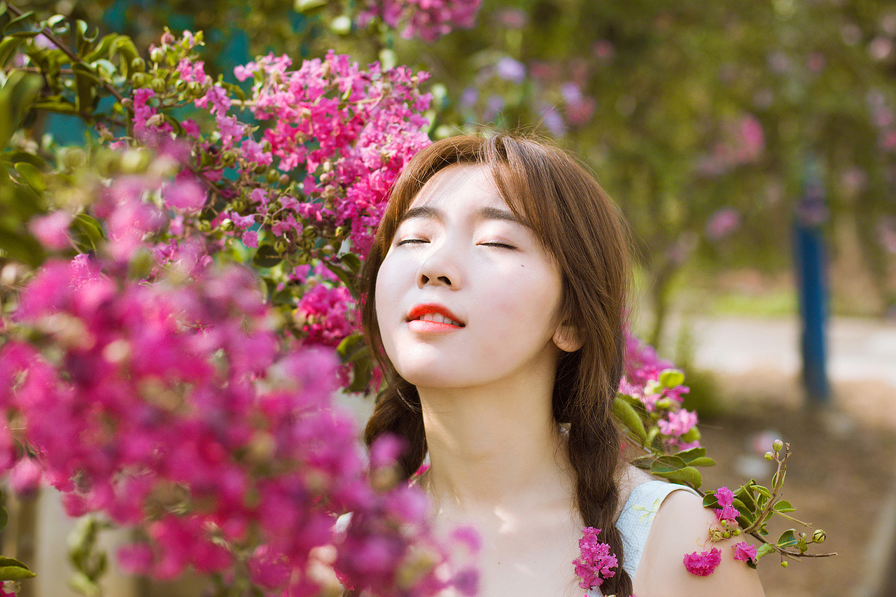 「鲜花小径」（图ZNjA3Mzc5MTI=） - 人像摄影 - 站酷设计师陈阿鱼原创素材 - 站酷ZCOOL