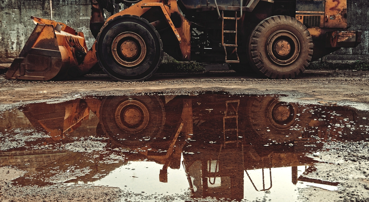 废墟（图ZMTE5MTY1NDg=） - 人文/纪实摄影 - 站酷设计师张小玮原创素材 - 站酷ZCOOL