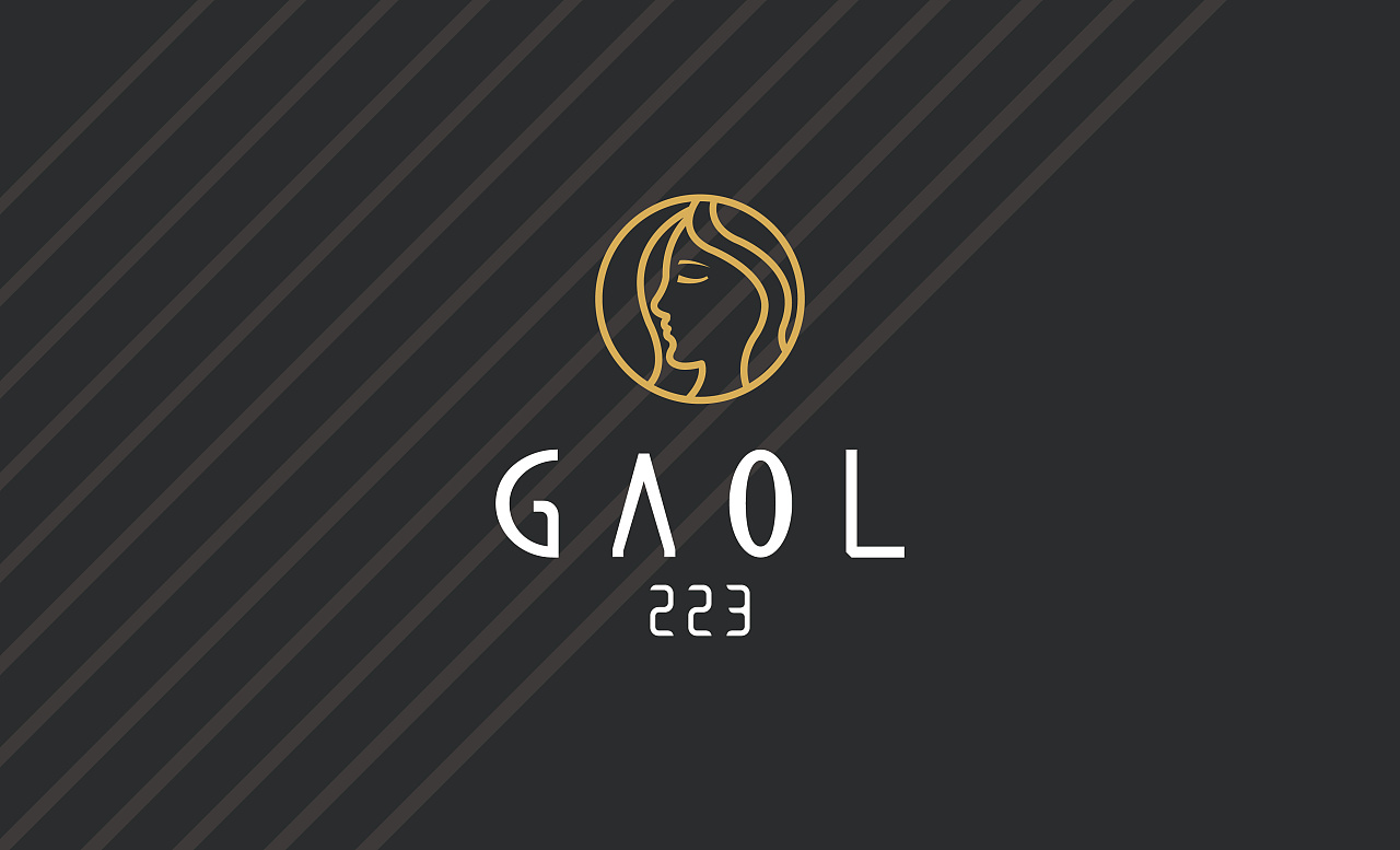 根据客户要求,自创的服装logo,整体体现出