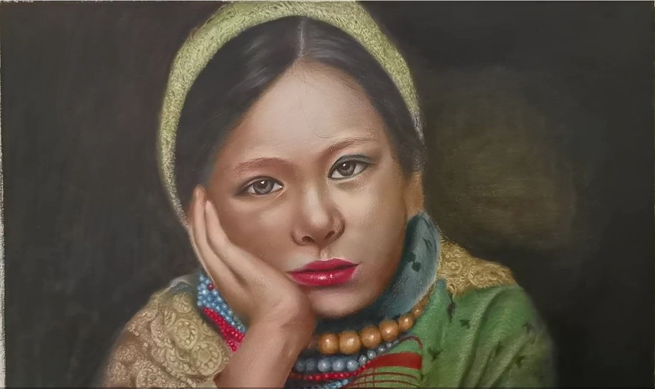 彩铅人物少数民族小女孩