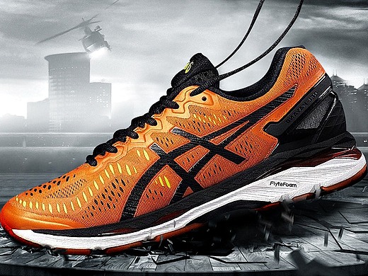 男鞋海报跑鞋亚瑟士