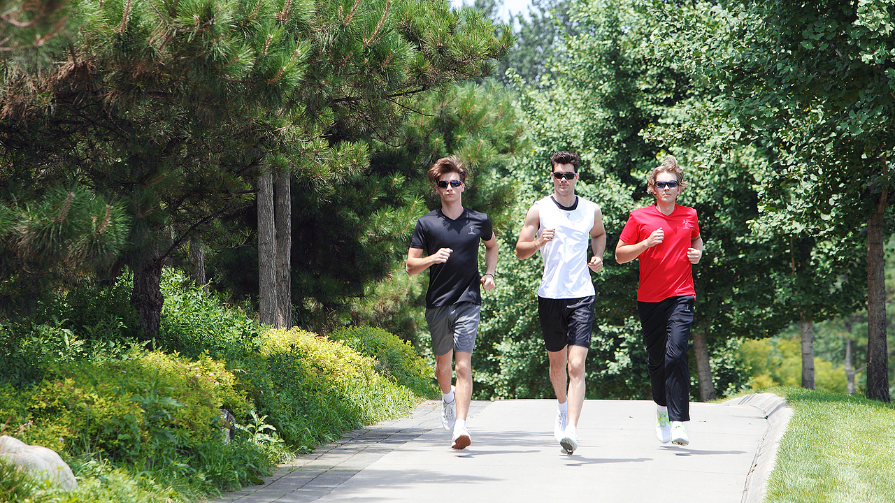 高尔夫运动服装品牌-服装画册