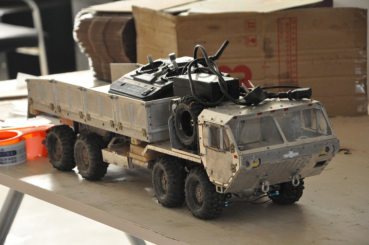 ╮(╯▽╰)╭跟吴大神的车比起来我那飞机只能用呆萌too simple来形容了。