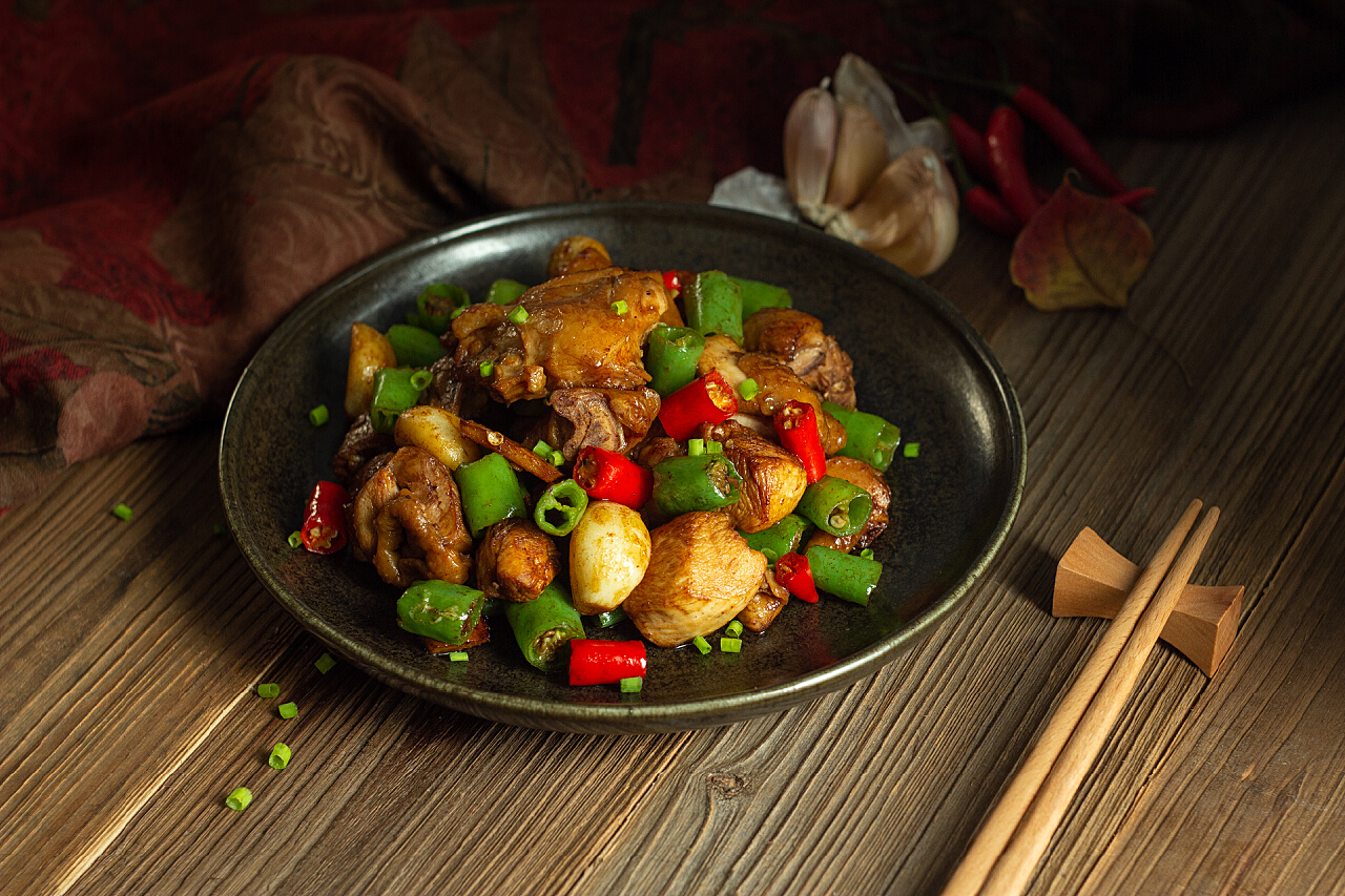 广东经典菜姜葱炒鸡，简单易做，香嫩好吃入味 - 哔哩哔哩