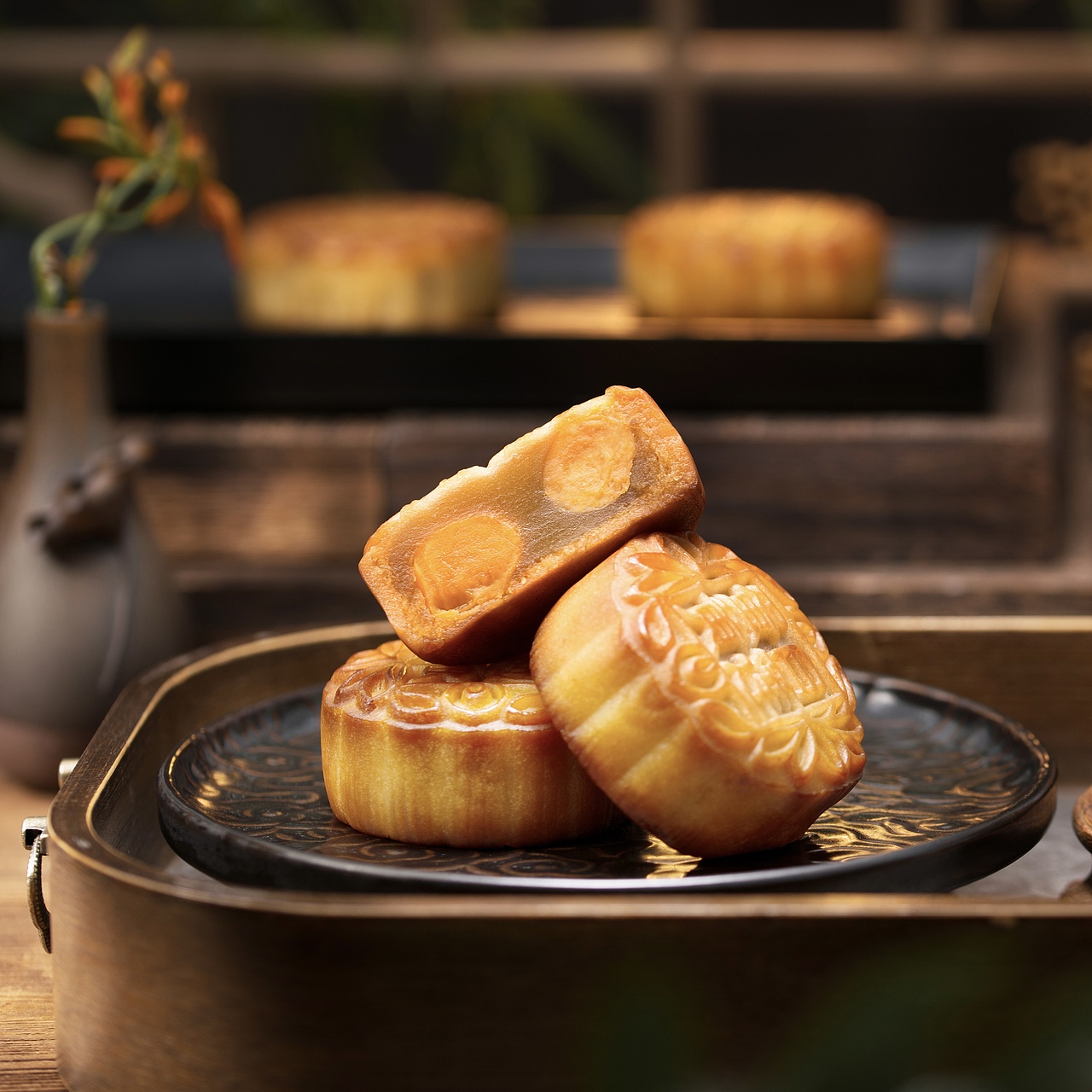 国风广式月饼|中秋月饼中式风格摄影（图ZMzA4NDI4ODA0） - 美食摄影 - 站酷设计师陈摄视觉原创素材 - 站酷ZCOOL