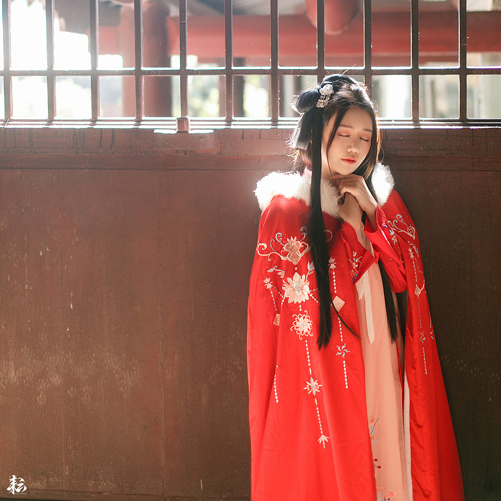 不負(fù)韶華（圖ZMTQ4NTY5NTg0） - 人像攝影 - 站酷設(shè)計(jì)師耘小野原創(chuàng)素材 - 站酷ZCOOL